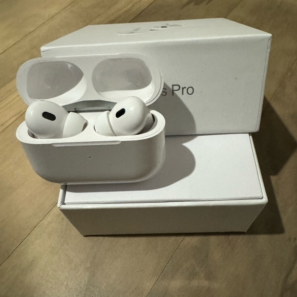 AirPod Pro 2nd Gen ( opentooffers) - Picture 2 of 4